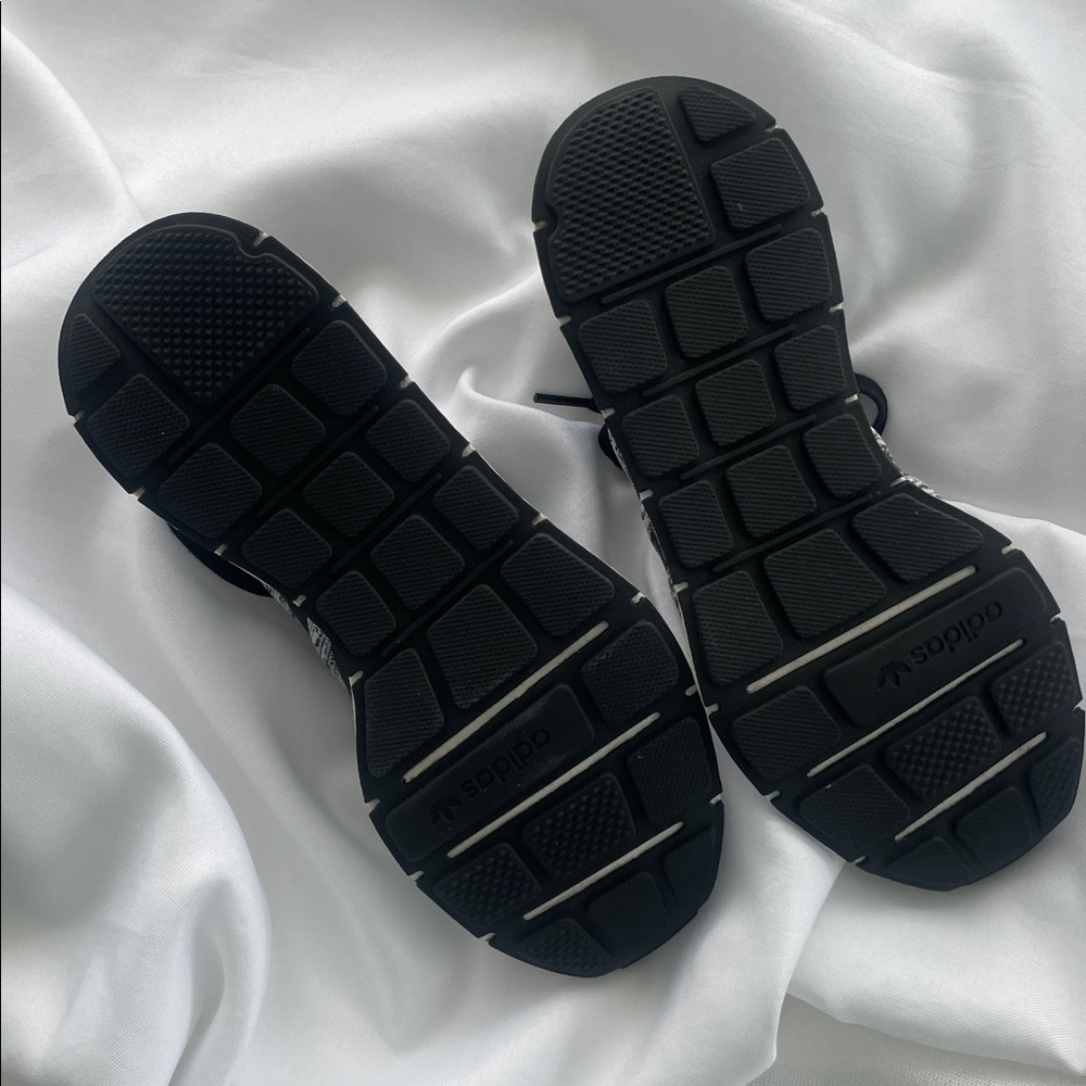 Adidas Knit Black and White Running Shoes - Picture 4 of 8